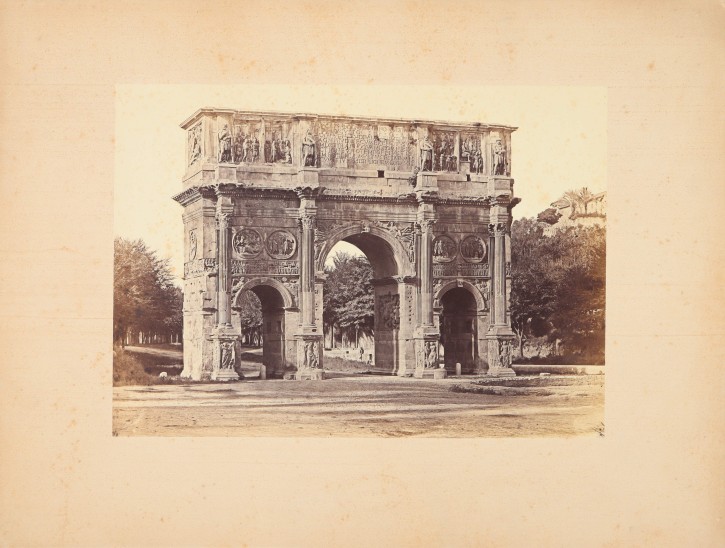 Arco de Septimino Severo; Fortuna Virilis Templo; Templo de Vesta y Fuente de los Tritones; Coliseo; Arco de Constantino.. Cuccioni, Tommasso (1790-1864). Circa 1855-1860. Precio: 2000€