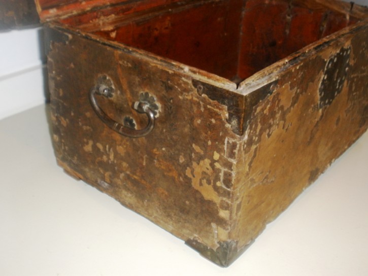 Caja mexicana lacada. . Siglos XVII-XVIII