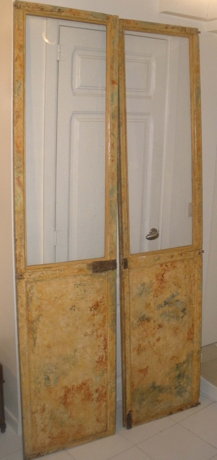 Pair of polychromed 18th century doors. . 