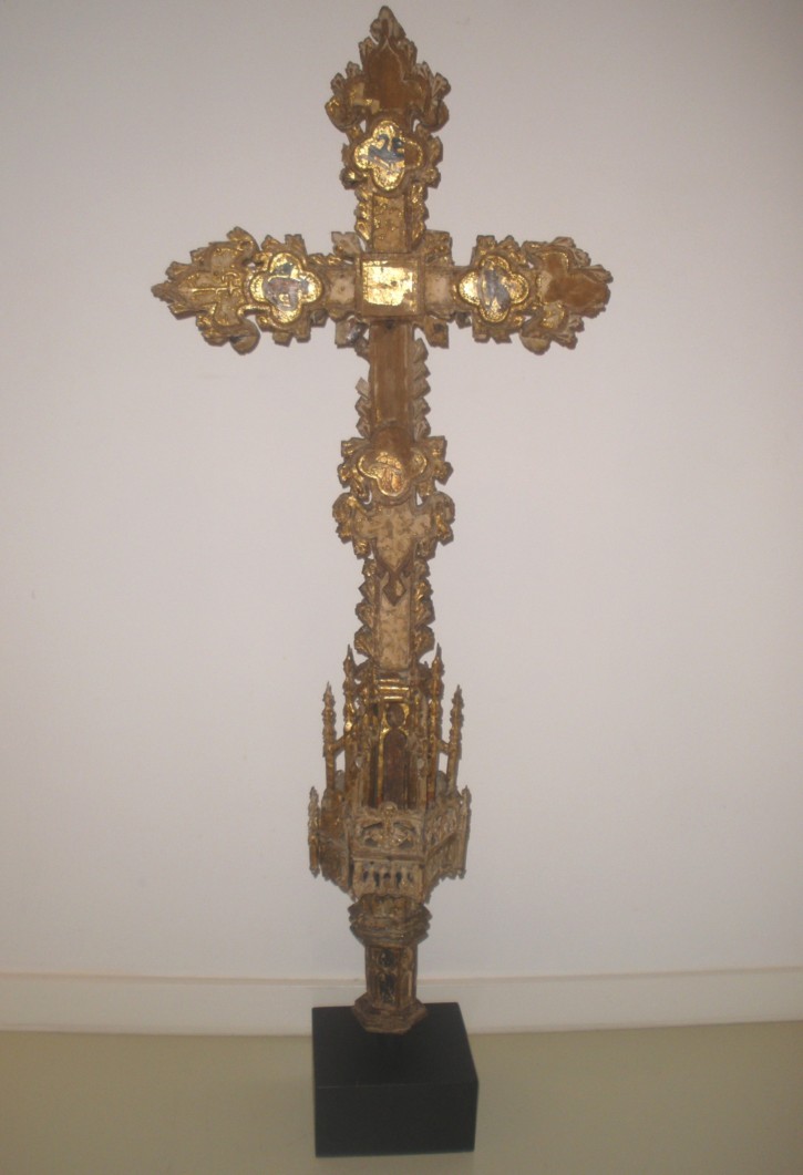 Processional Gothic cross. . 15th-16th century. Precio: 18.000€