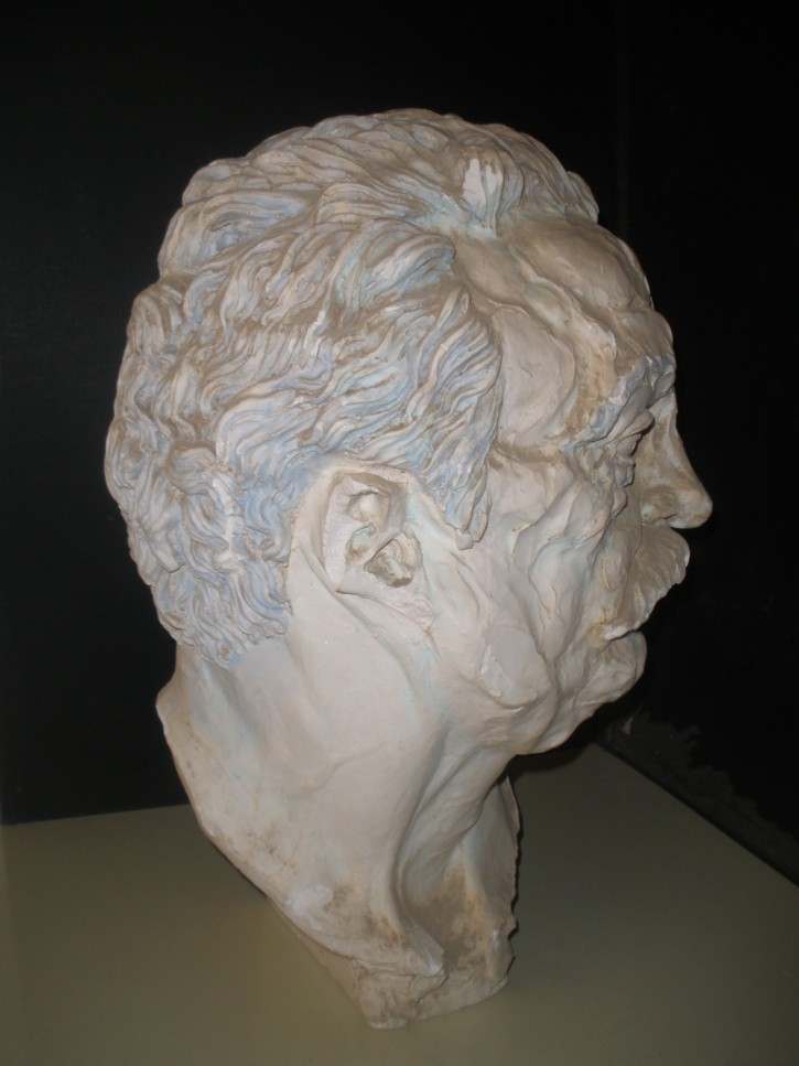 Busto de Enric Prat de la Riba. . 1917