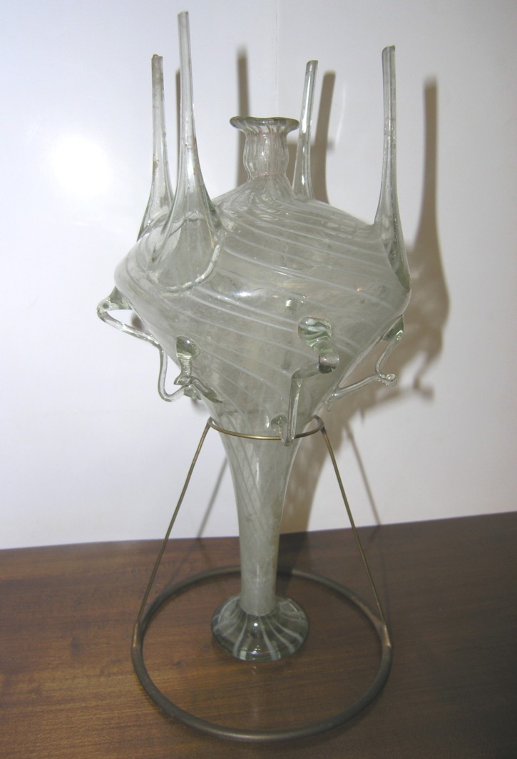 Glass vase. . . Precio: 1.800€