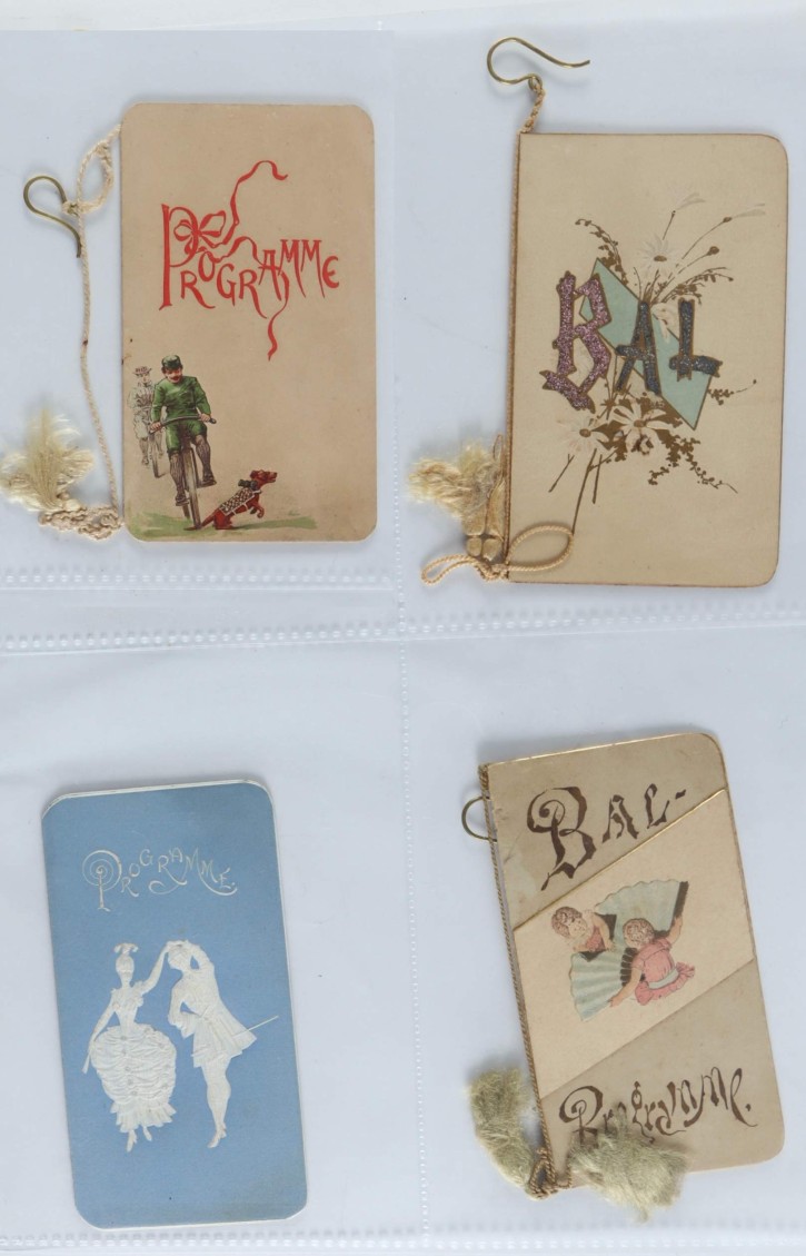 Conjunto de 4 carnets de baile. . . Precio: 6€